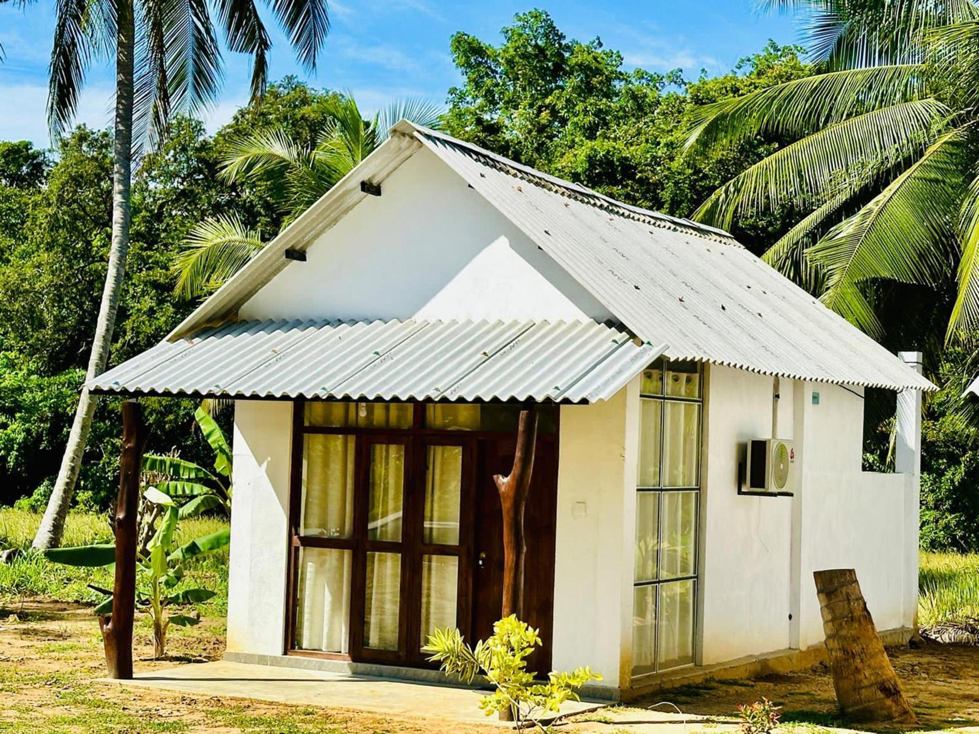 Paramount Safari Cottage Udawalawe Exterior photo